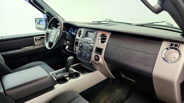 2016 Ford Expedition 4WD 4dr XLT w/ Power Moonroof - 23035199 - 22