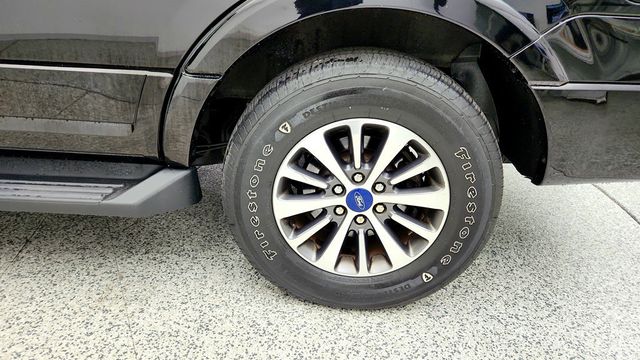 2016 Ford Expedition 4WD 4dr XLT w/ Power Moonroof - 23035199 - 8