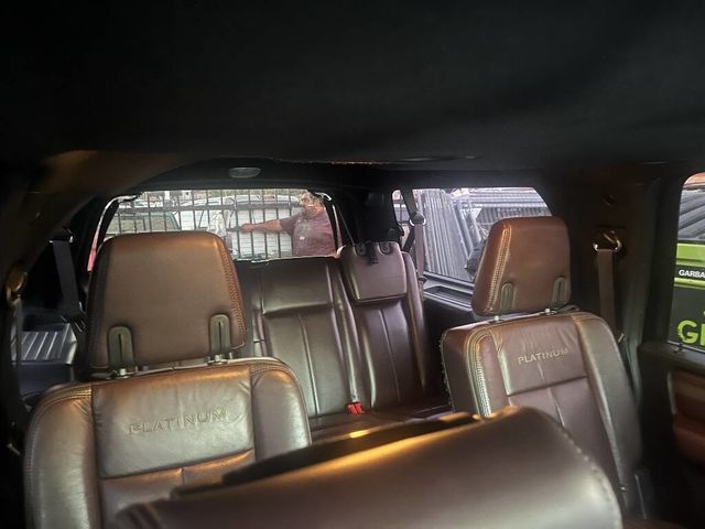 2016 Ford Expedition EL 2WD 4dr Platinum - 22938453 - 3