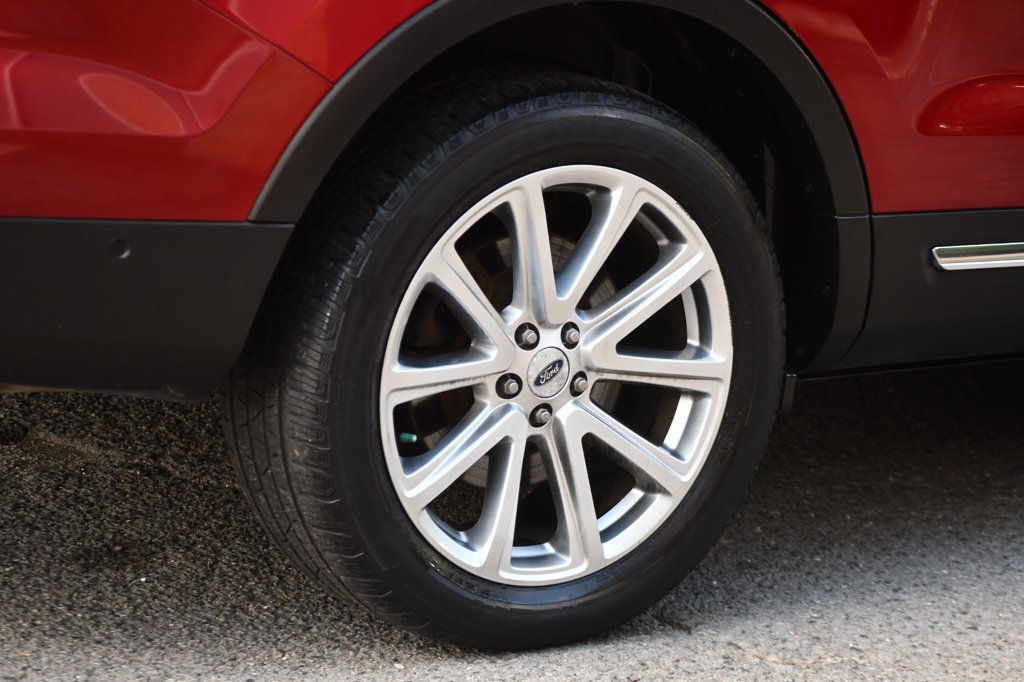 2016 Ford Explorer Limited photo 14