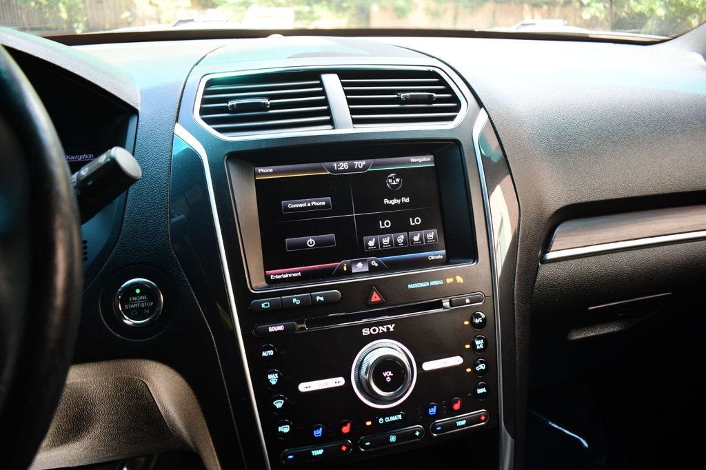 2016 Ford Explorer Limited photo 25