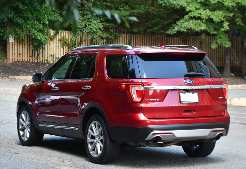 2016 Ford Explorer Limited photo 4