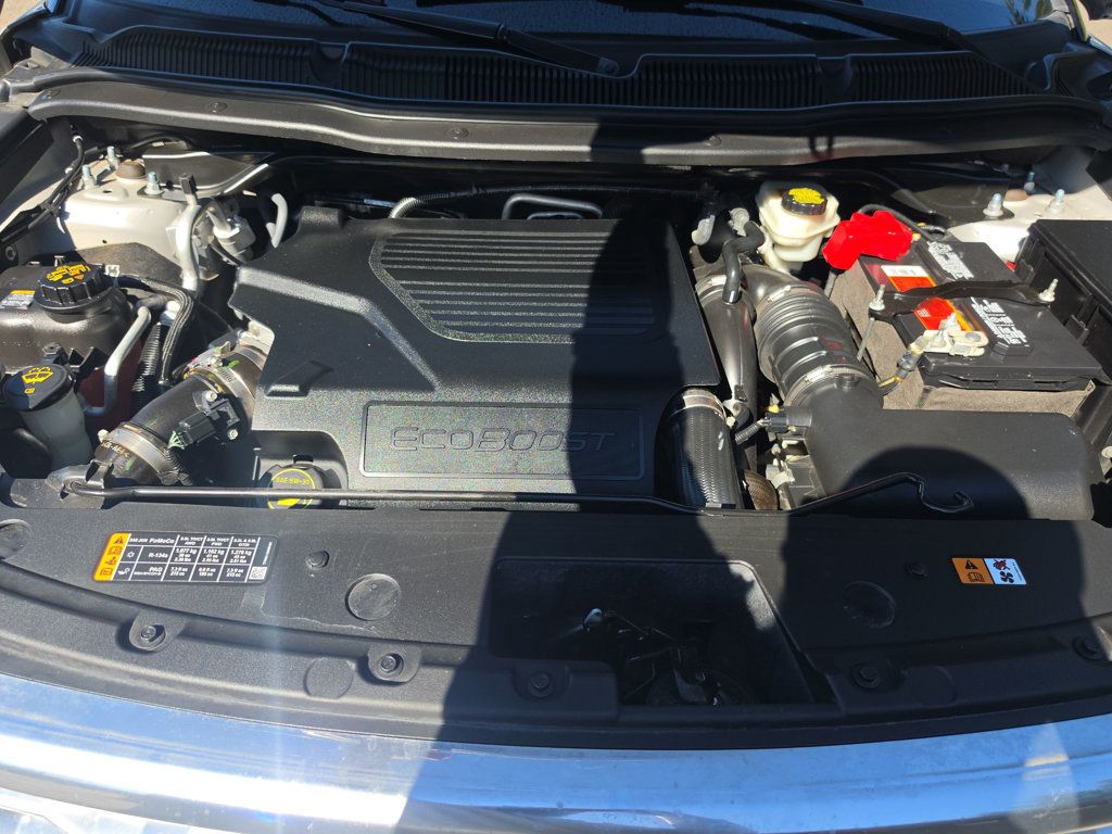 Ford Explorer photo 24