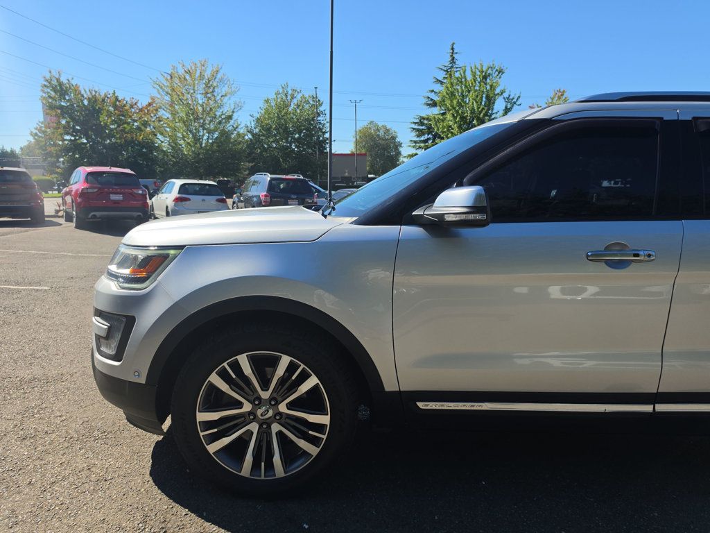 Ford Explorer photo 29