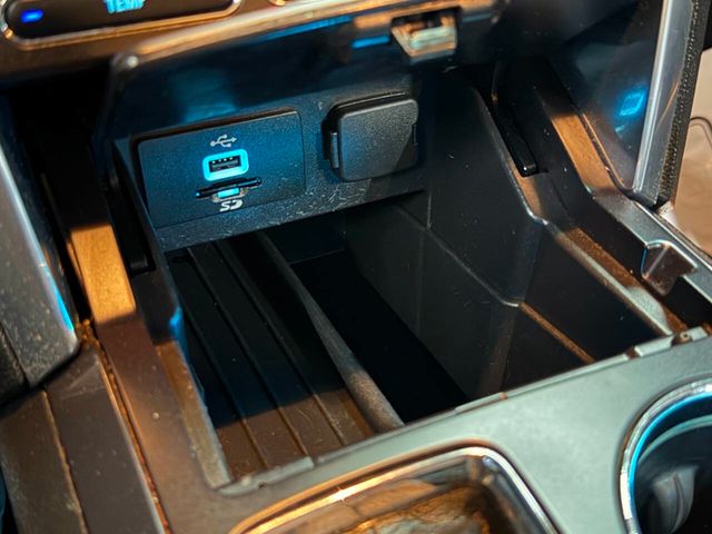 2016 Ford Explorer 4WD 4dr Sport - 22985774 - 49