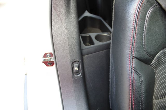 2016 Ford Explorer 4WD 4dr Sport - 22994344 - 33