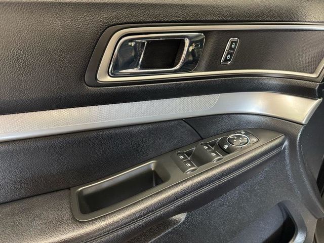 2016 Ford Explorer 4WD 4dr XLT - 22998492 - 11