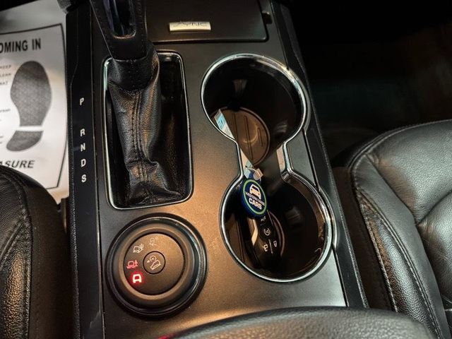 2016 Ford Explorer 4WD 4dr XLT - 22998492 - 17