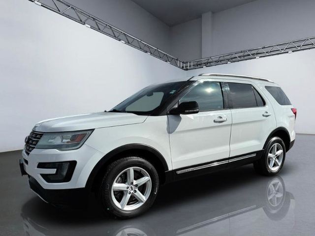 2016 Ford Explorer 4WD 4dr XLT - 23030873 - 10