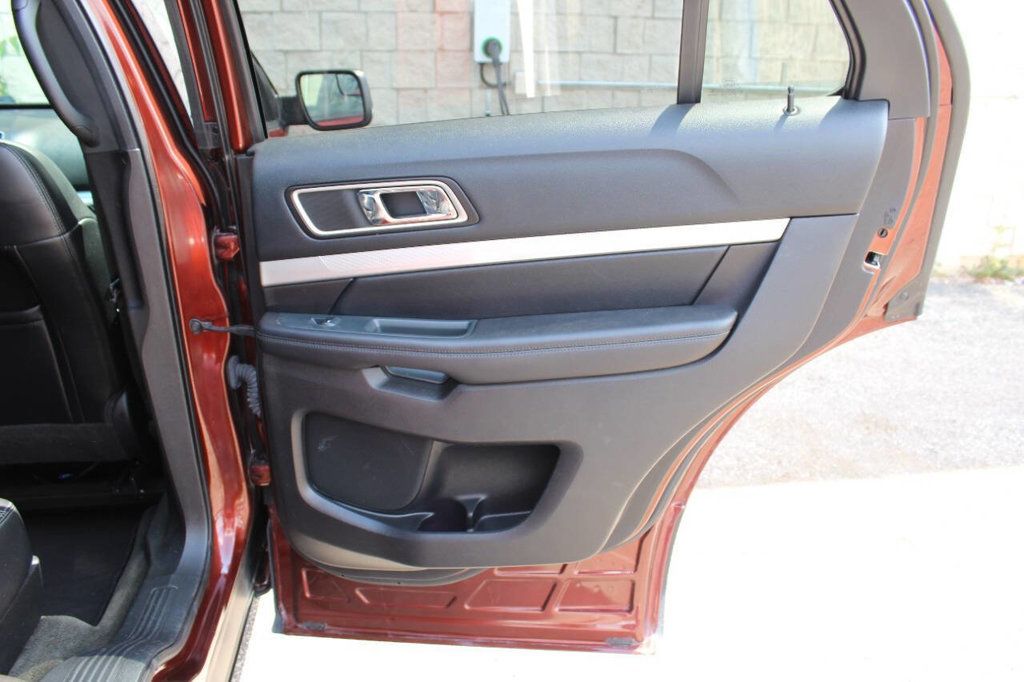 2016 Ford Explorer 4WD 4dr XLT - 22901697 - 17