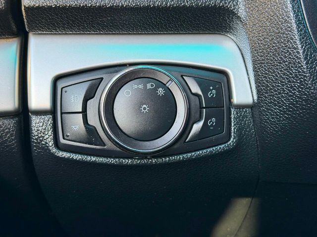 2016 Ford Explorer 4WD 4dr XLT - 22963903 - 40