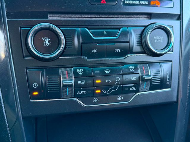 2016 Ford Explorer 4WD 4dr XLT - 22963903 - 46