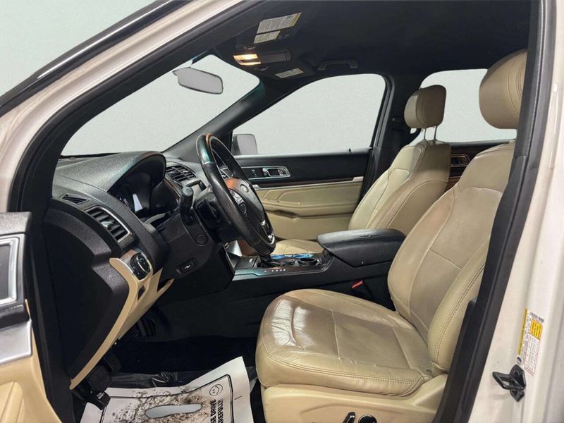 2016 Ford Explorer FWD 4dr Limited - 22974259 - 12