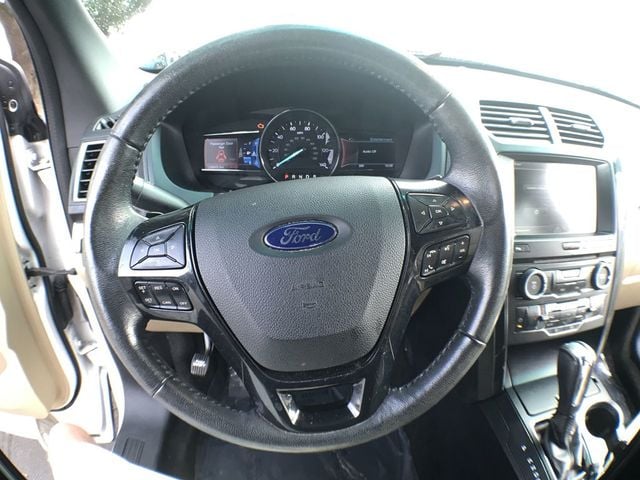 2016 Ford Explorer FWD 4dr XLT - 22747649 - 14