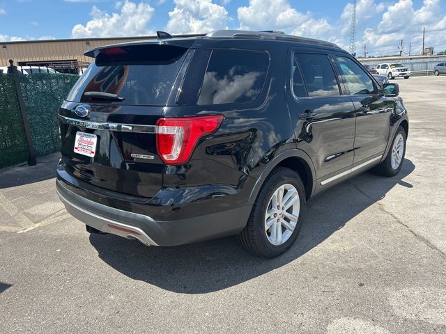 2016 Ford Explorer FWD 4dr XLT - 22883209 - 3