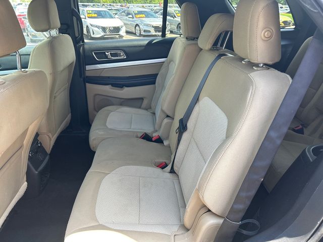 2016 Ford Explorer FWD 4dr XLT - 22883209 - 7