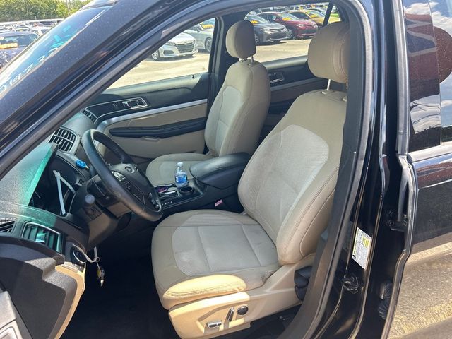 2016 Ford Explorer FWD 4dr XLT - 22883209 - 8