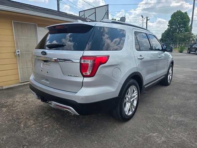 2016 Ford Explorer FWD 4dr XLT - 23059821 - 3