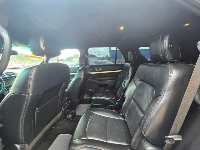 2016 Ford Explorer FWD 4dr XLT - 23059821 - 5