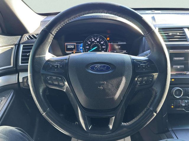 2016 Ford Explorer FWD 4dr XLT - 22972937 - 19