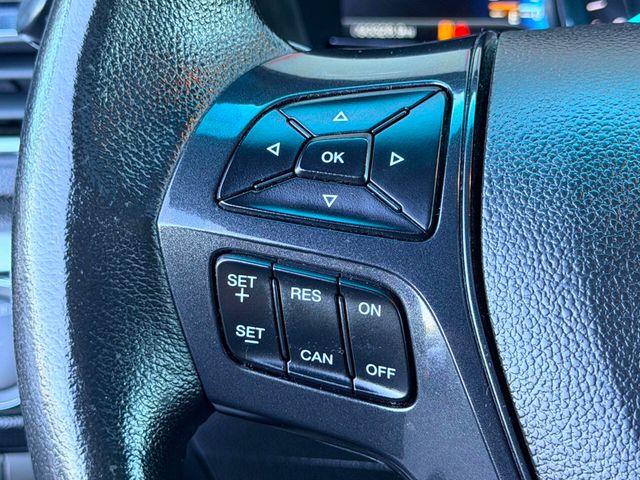 2016 Ford Explorer FWD 4dr XLT - 23044830 - 32