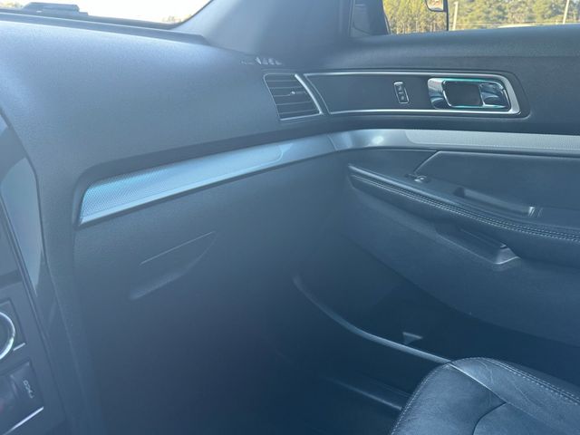 2016 Ford Explorer XLT - 22990965 - 20