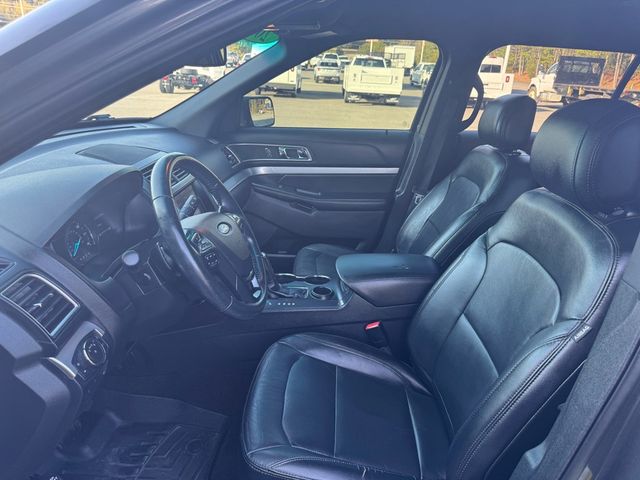 2016 Ford Explorer XLT - 22990965 - 8