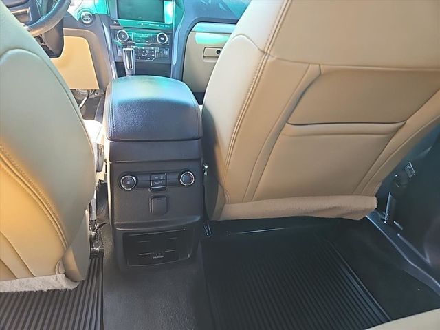 2016 Ford Explorer XLT - 22990992 - 13