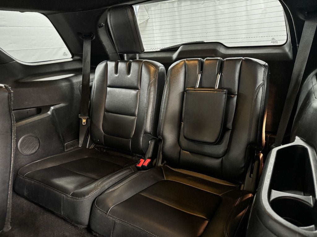 2016 Ford Explorer XLT photo 9