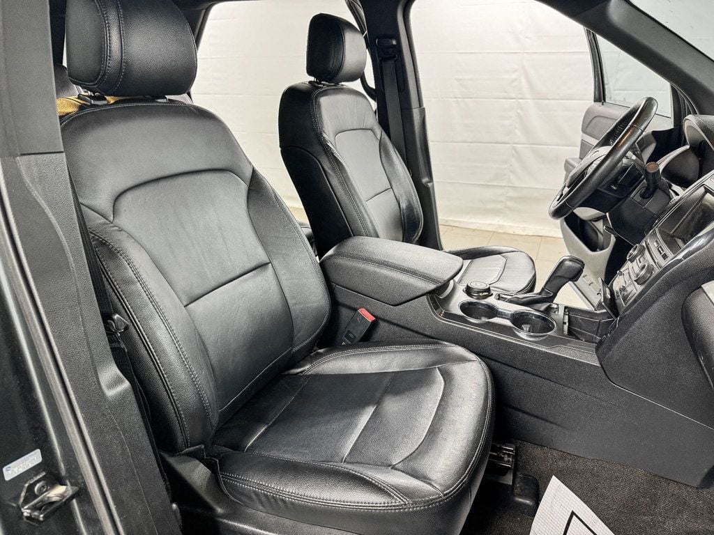 2016 Ford Explorer XLT photo 11