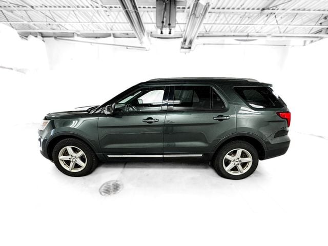 2016 Ford Explorer XLT 4WD - 22903605 - 2