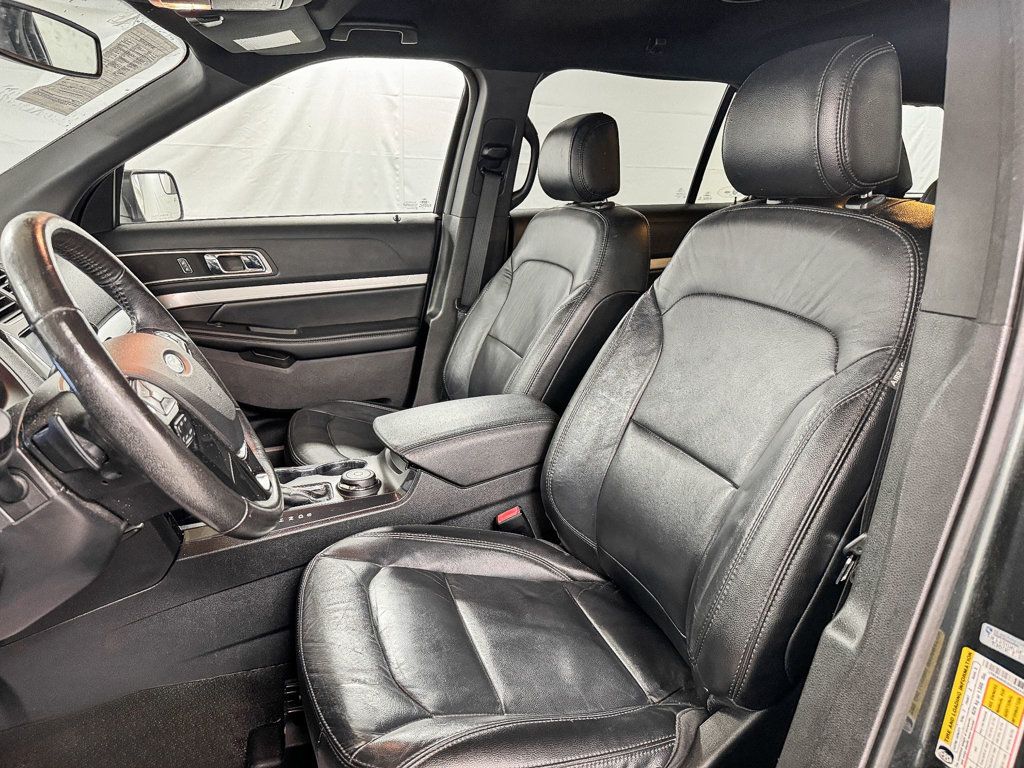 2016 Ford Explorer XLT photo 7