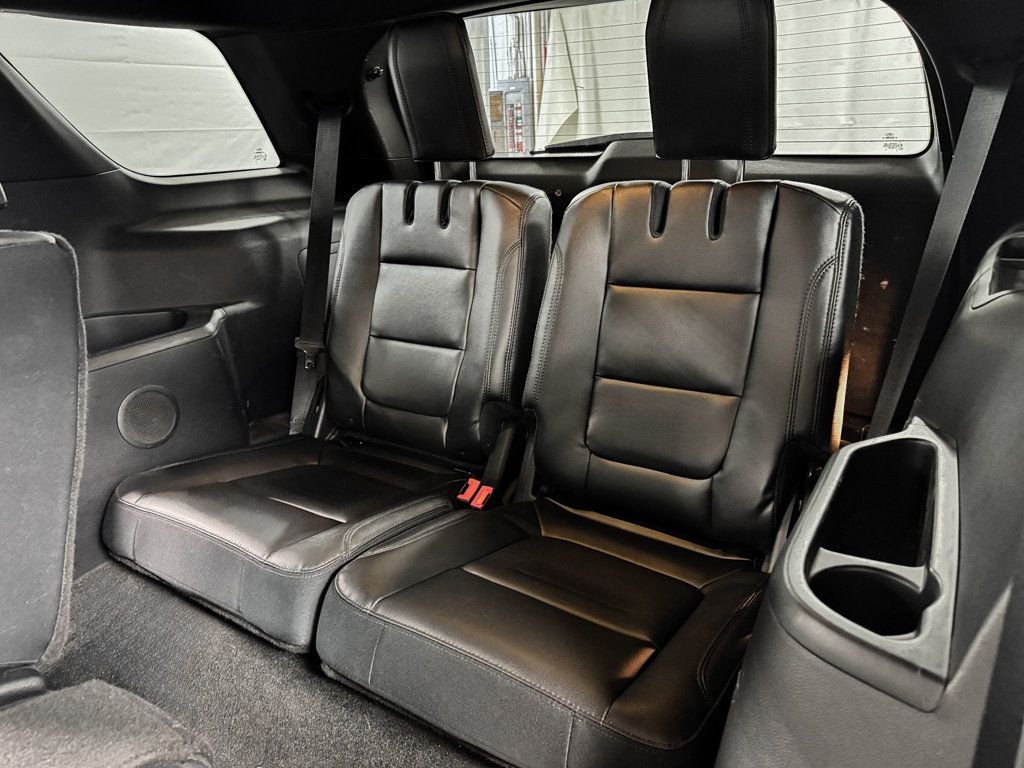 2016 Ford Explorer XLT 4WD - 23027098 - 10