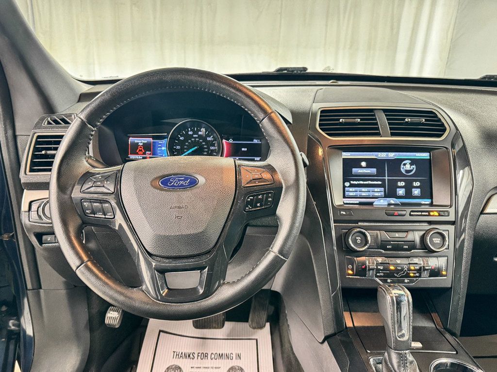 2016 Ford Explorer XLT 4WD - 23027098 - 14
