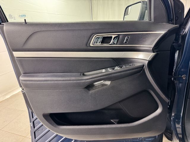 2016 Ford Explorer XLT 4WD - 23027098 - 15