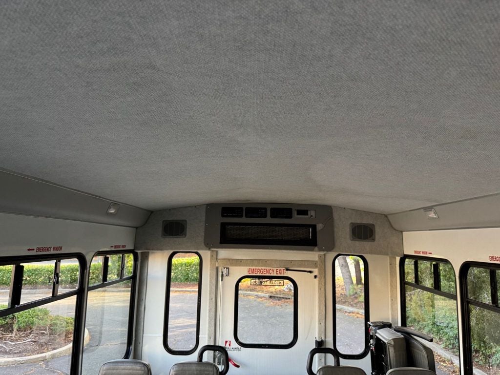 2016 Ford E-350 Cutaway Non-CDL Shuttle Bus 42K Miles For Adults Church Senior & Group Transportation - 22917850 - 32