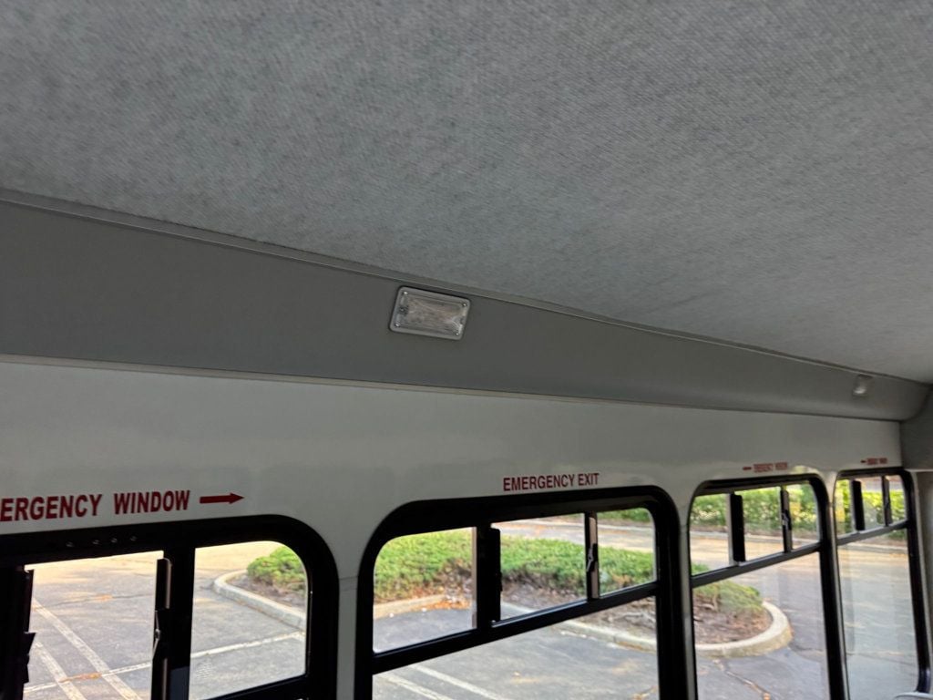 2016 Ford E-350 Cutaway Non-CDL Shuttle Bus 42K Miles For Adults Church Senior & Group Transportation - 22917850 - 33