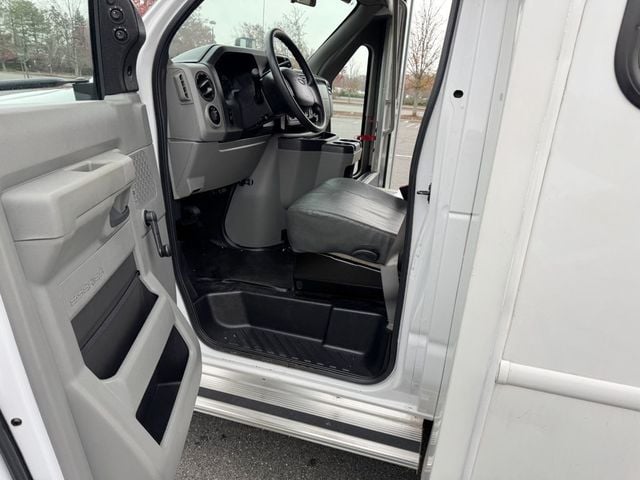 2016 Ford E-350 Cutaway Non-CDL Wheelchair Shuttle Bus For Adult Handicap Accessible Transportation - 22933367 - 18