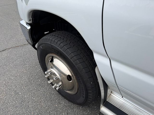 2016 Ford E-350 Cutaway Non-CDL Wheelchair Shuttle Bus For Adult Handicap Accessible Transportation - 22933367 - 41