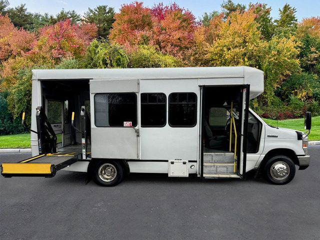 2016 Ford E-350 Cutaway Non-CDL Wheelchair Shuttle Bus For Adults Seniors Church Medical Transport With Lift - 22631402 - 13