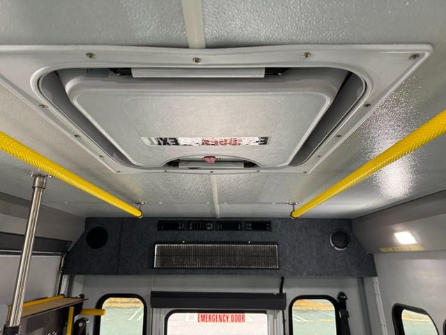 2016 Ford E-350 Cutaway Non-CDL Wheelchair Shuttle Bus For Adults Seniors Church Medical Transport With Lift - 22631402 - 32