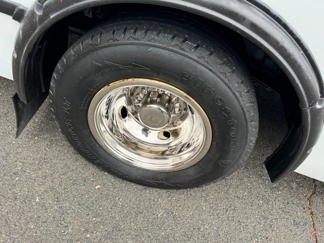 2016 Ford E-350 Cutaway Non-CDL Wheelchair Shuttle Bus For Adults Seniors Church Medical Transport With Lift - 22631402 - 38