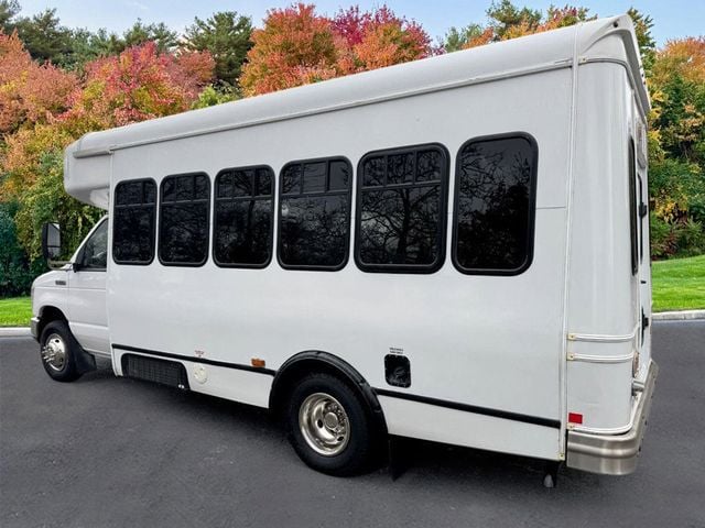 2016 Ford E-350 Cutaway Non-CDL Wheelchair Shuttle Bus For Adults Seniors Church Medical Transport With Lift - 22631402 - 4