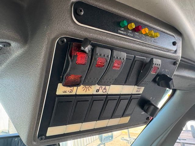 2016 Ford E-350 Non-CDL Wheelchair Shuttle Bus For Sale For Adults Medical Transport Mobility ADA Handicapped - 22962871 - 19