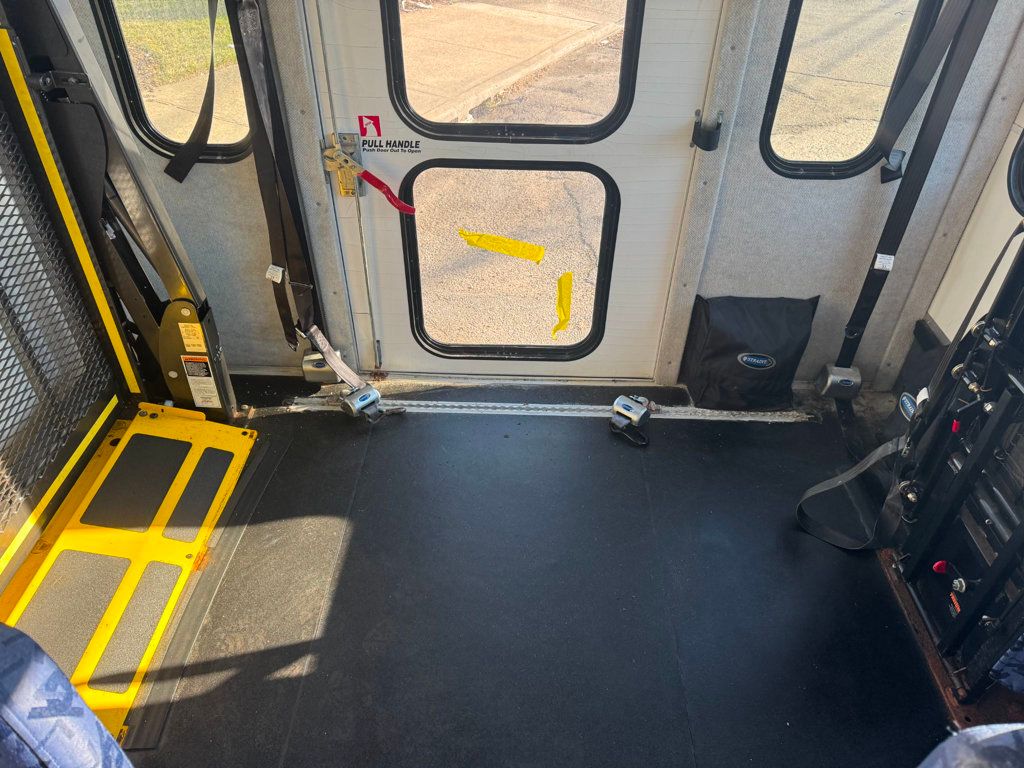 2016 Ford E-350 Non-CDL Wheelchair Shuttle Bus For Sale For Adults Medical Transport Mobility ADA Handicapped - 22962871 - 24