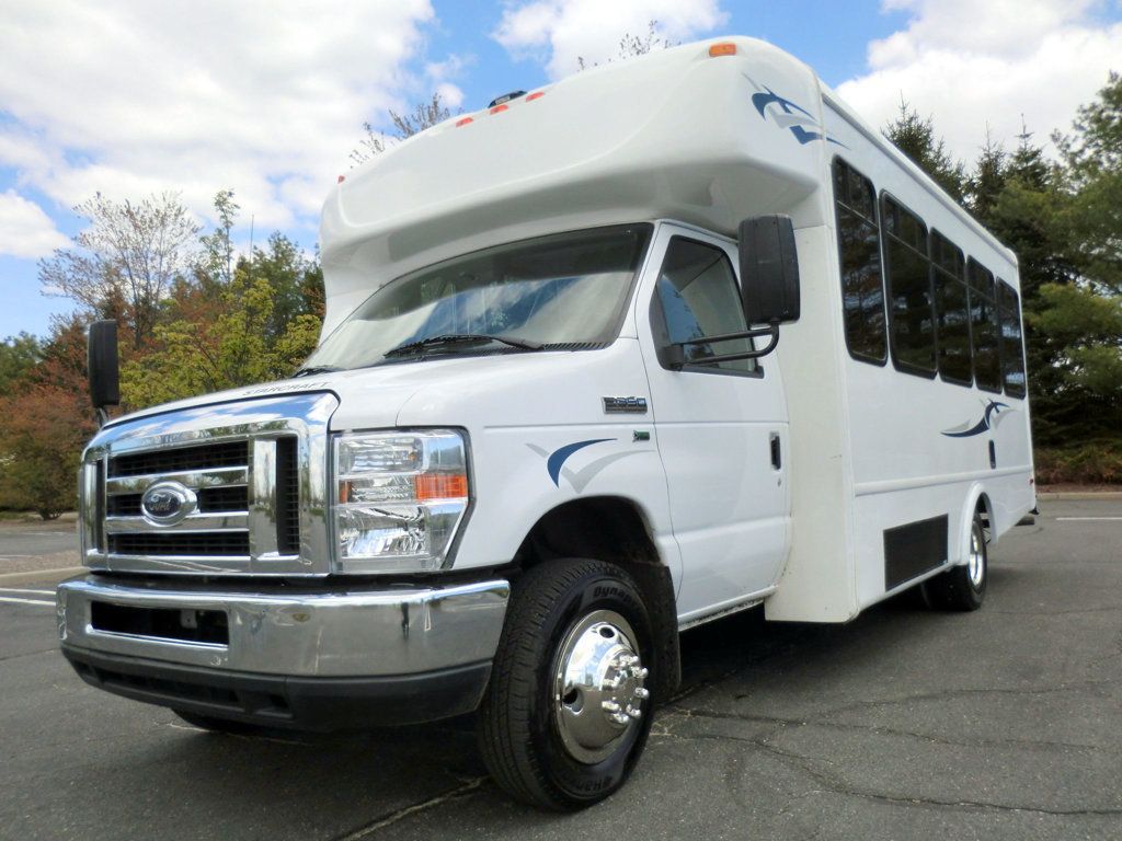 2016 Ford E-350 Non-CDL Wheelchair Shuttle Bus For Sale For Adults Medical Transport Mobility ADA Handicapped - 22962871 - 3