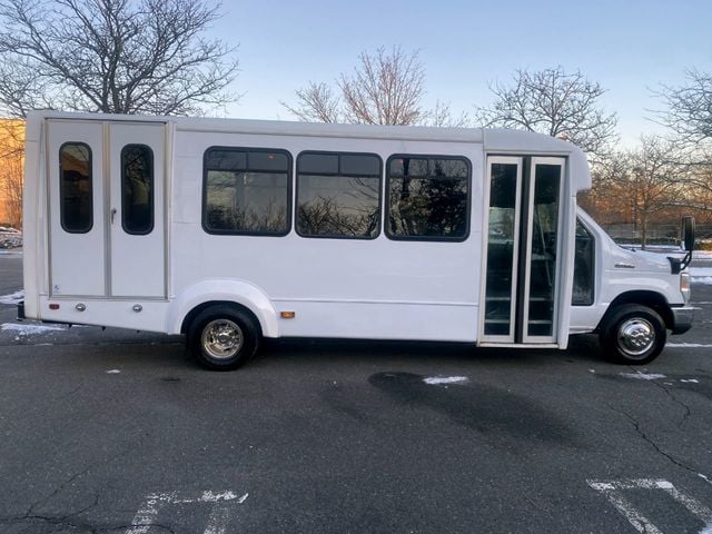 2016 Ford E-450 20 Passenger Wheelchair Shuttle Bus For Sale For Adults Churches Seniors Handicapped Transport - 22250510 - 11