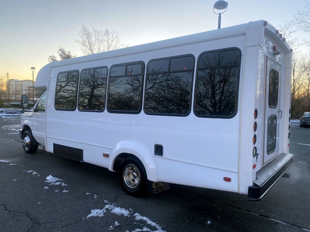 2016 Ford E-450 20 Passenger Wheelchair Shuttle Bus For Sale For Adults Churches Seniors Handicapped Transport - 22250510 - 4