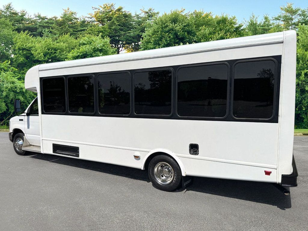 2016 Ford E-450 24 Passenger Shuttle Bus For Senior Tour Charters Student Church Hotel Transport - 22885823 - 10