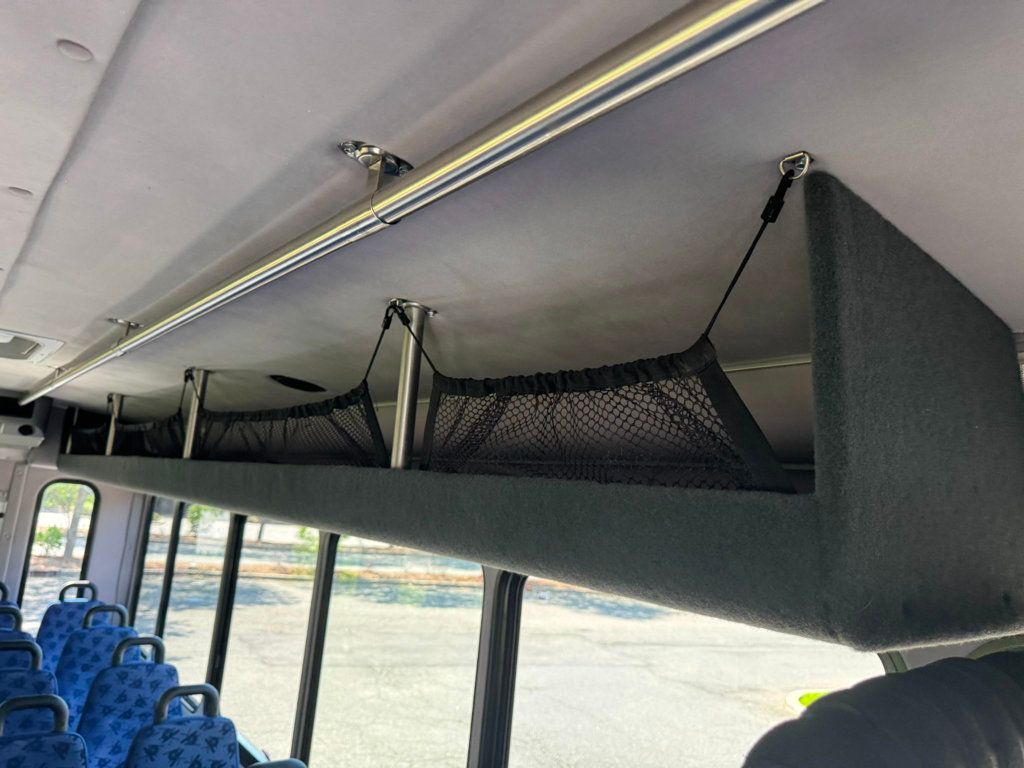 2016 Ford E-450 24 Passenger Shuttle Bus For Senior Tour Charters Student Church Hotel Transport - 22885823 - 32